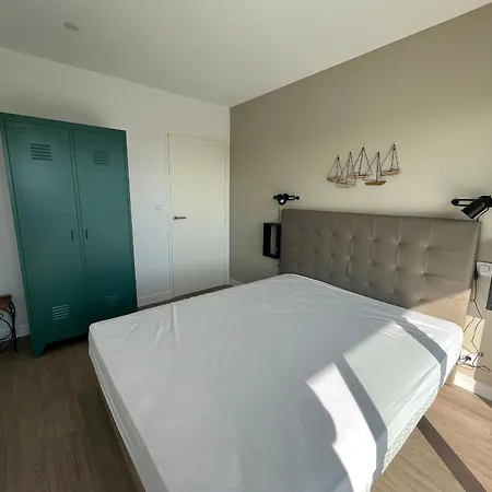 Superbe 140 M², 4 Chambres, Terrasse 120 M², Parking, Centre-ville De - Fr-1-539-59 Apartment *