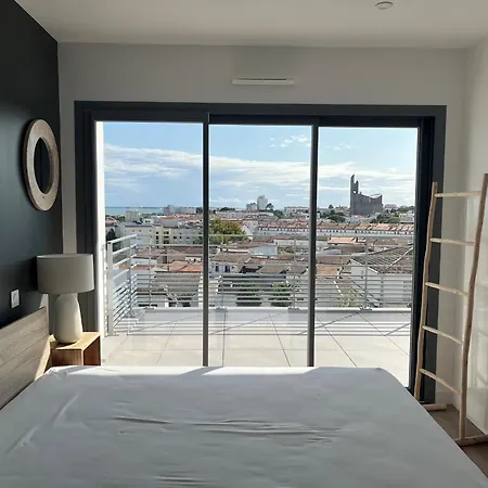 Apartment Superbe 140 M², 4 Chambres, Terrasse 120 M², Parking, Centre-ville De - Fr-1-539-59