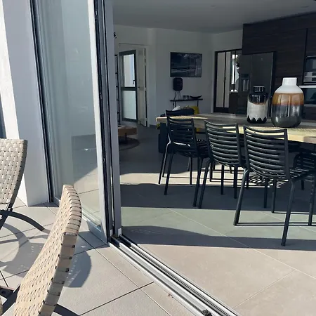 Superbe 140 M², 4 Chambres, Terrasse 120 M², Parking, Centre-ville De - Fr-1-539-59 Royan